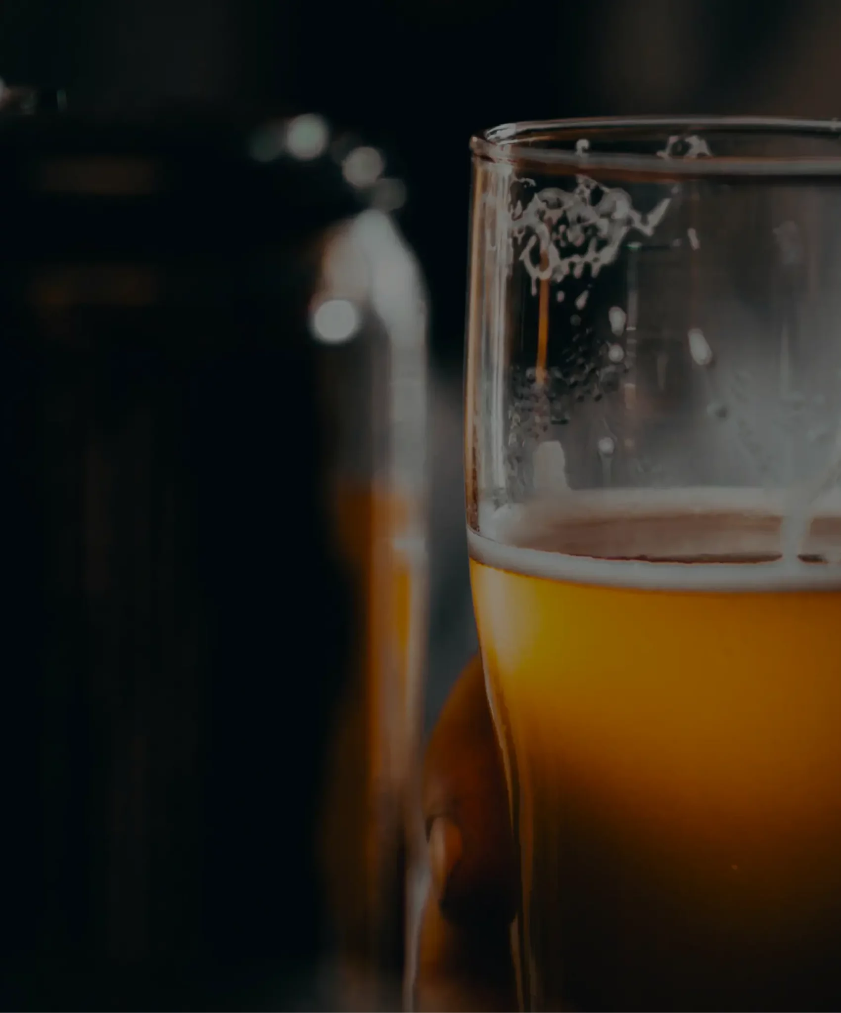 Distributeur de boissons dans l’Ouest  <span style="color: #f2c975;">depuis 1960</span>